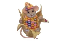 Mouse In Corn Cob